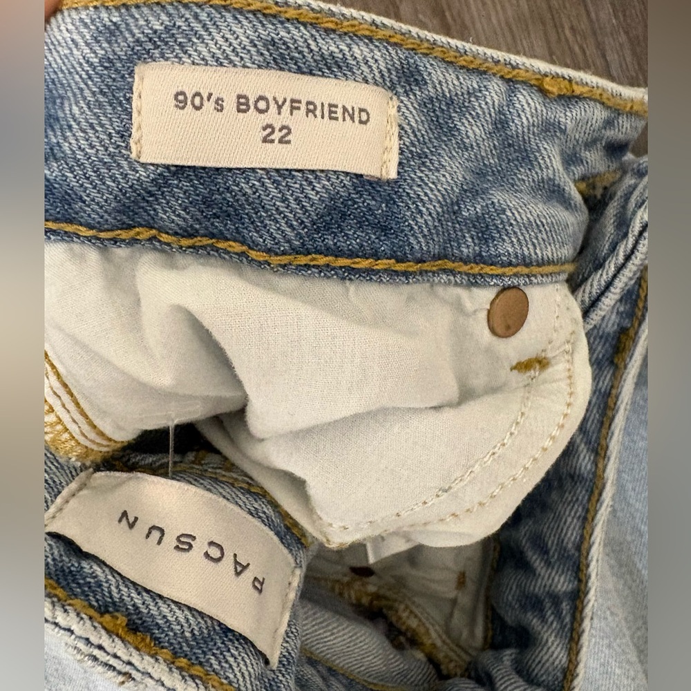 PacSun 90s Boyfriend Jeans Size 22 Light Wash Distressed High Rise - Picture 5 of 5